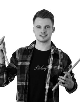 Julian Niebuhr Hobby