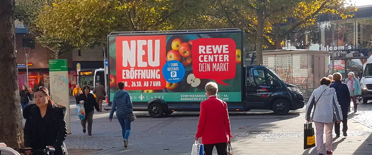 Werbung auf Fahrzeug